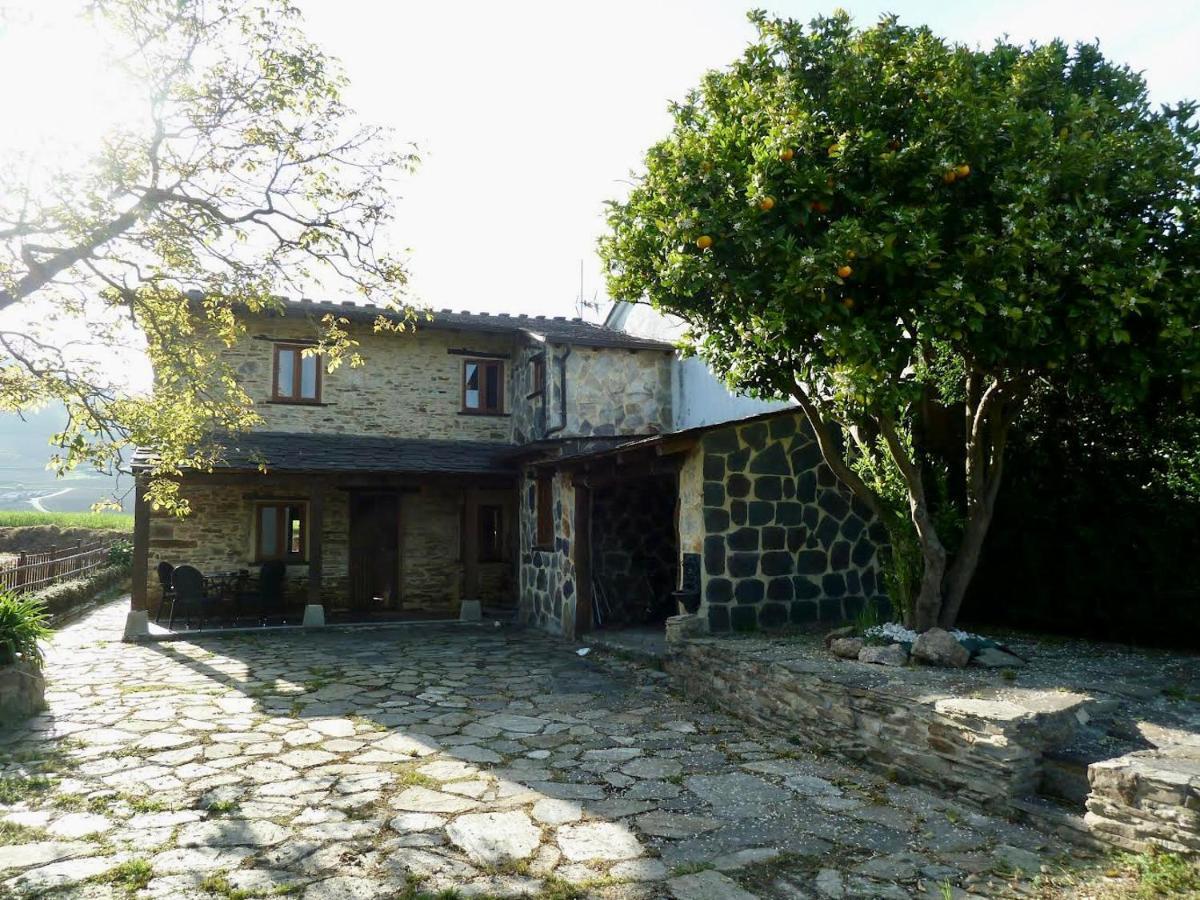 Casita Feliz Entre Montanas Y Cerca Del Mar Villa Trabada Eksteriør billede